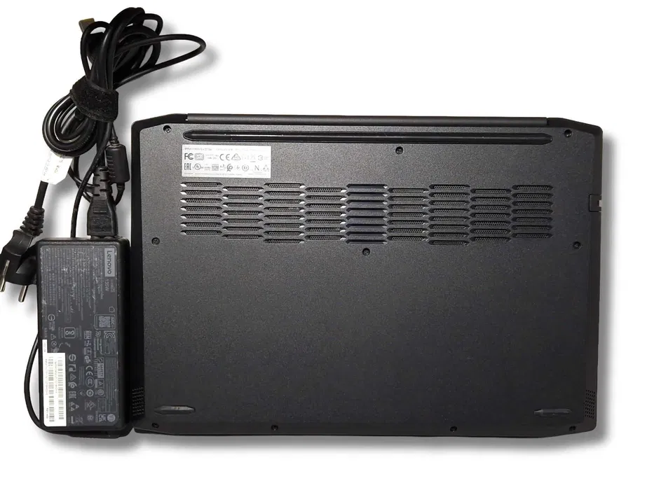 Ігровий ноутбук б/у Lenovo Ideapad Gaming 3 15.6 IPS Core i5-10300H 16/512 Гб SSD GTX 1650 4Гб - фото 5