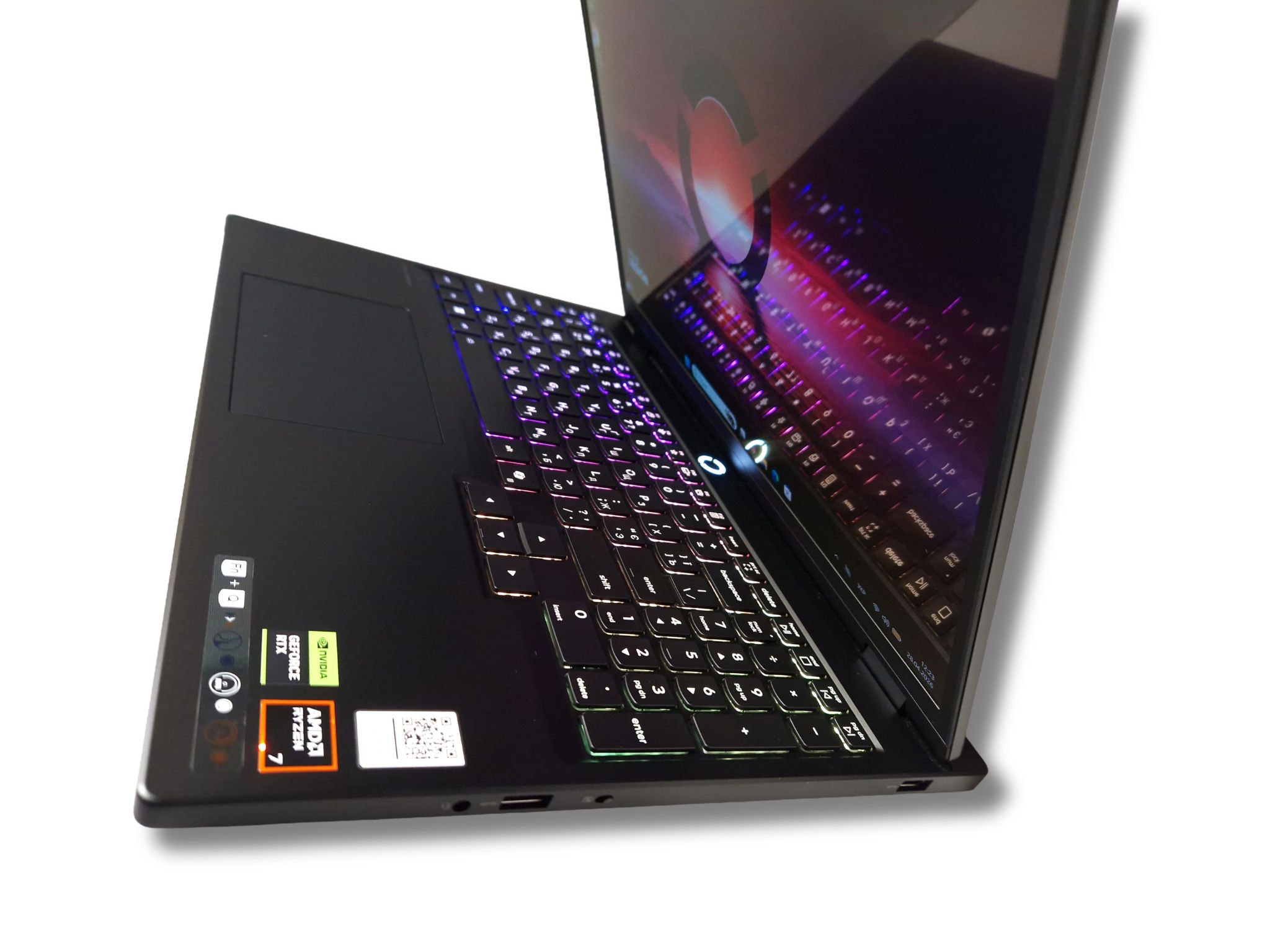 Ігровий ноутбук б/у Lenovo Legion 5 OLED 2K 165Hz Ryzen 7 260 32/1Тб RTX 5060 8Гб  - фото 2