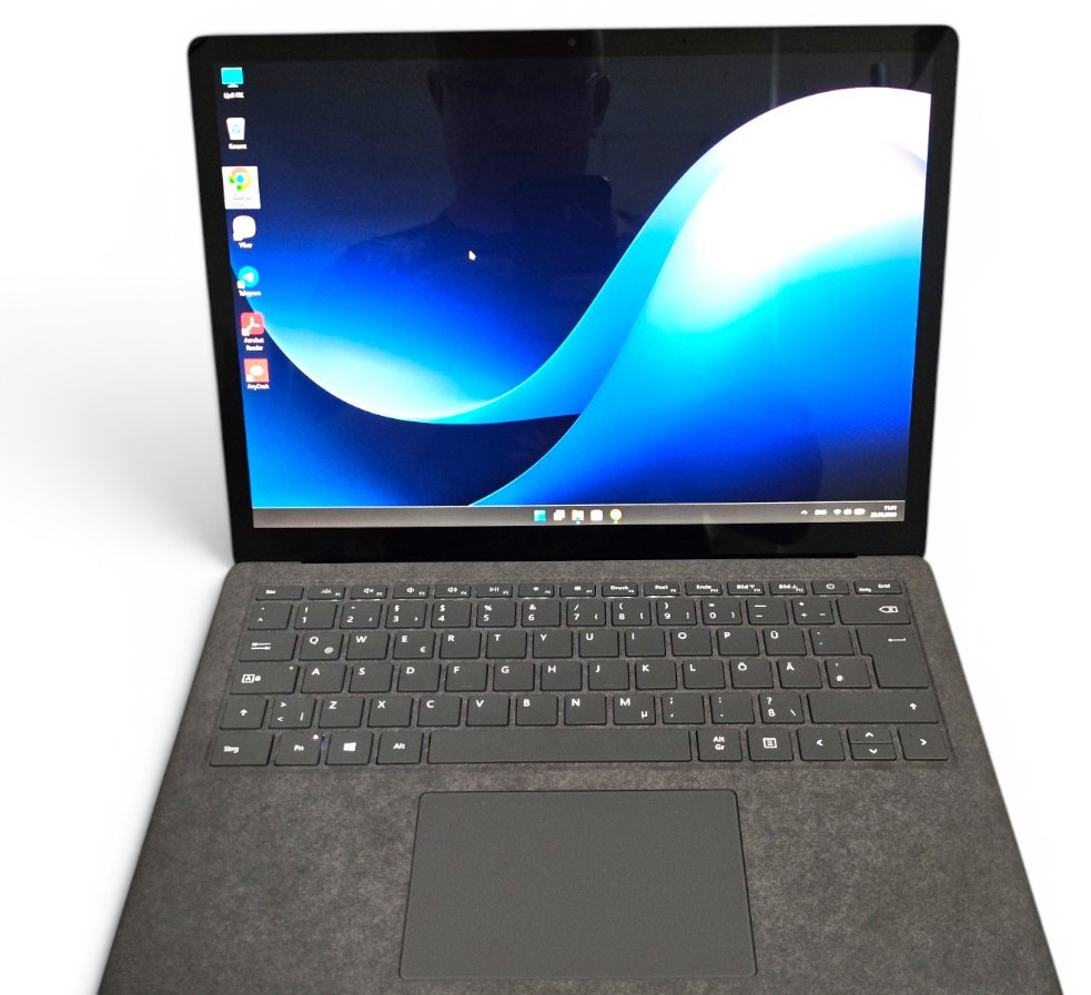 Ноутбук б/у Microsoft Surface Laptop 4 Model 1958 13.5" 2K Ryzen 5 4680U 8/256