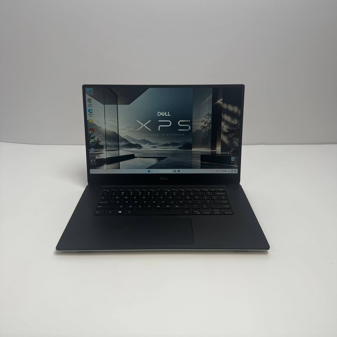 Ігровий ноутбук б/у Dell XPS 9570 15.6" FHD Core i7-8750H 8/256 GTX 1050 Ti 4GB